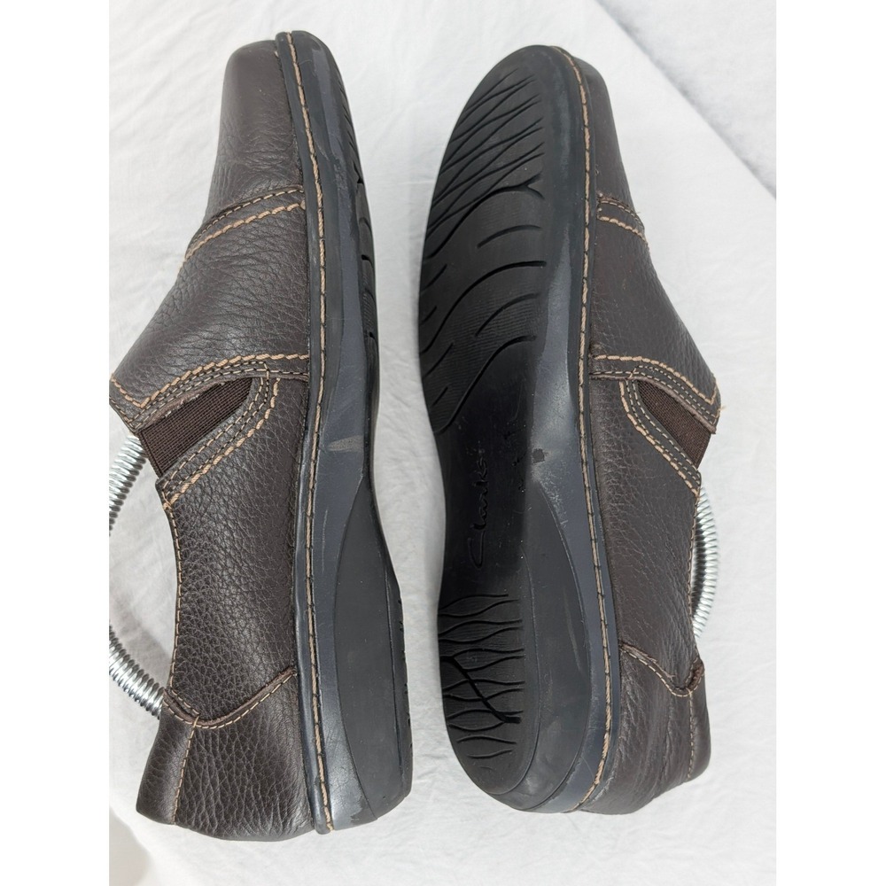 Clarks Womens Brown Leather Slip On Loafers Shoes Side Grommet Sz 6 - Picture 6 of 10